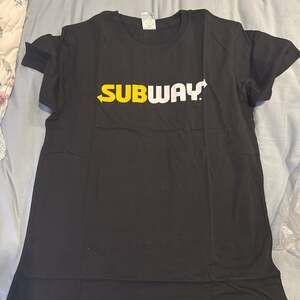 SUBWAY T Shirt Logo Size Large Black Worker Staff Employee Restaurant Sub